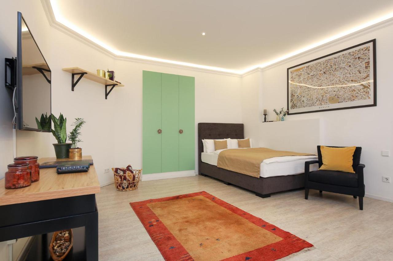 5 Personen Altbau Nahe Kurfuerstendamm - Shakespeare Berlin Exteriör bild