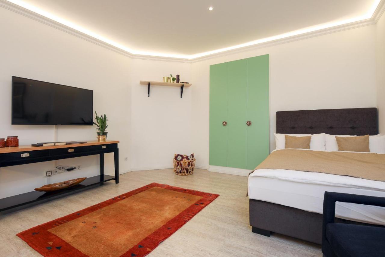 5 Personen Altbau Nahe Kurfuerstendamm - Shakespeare Berlin Exteriör bild